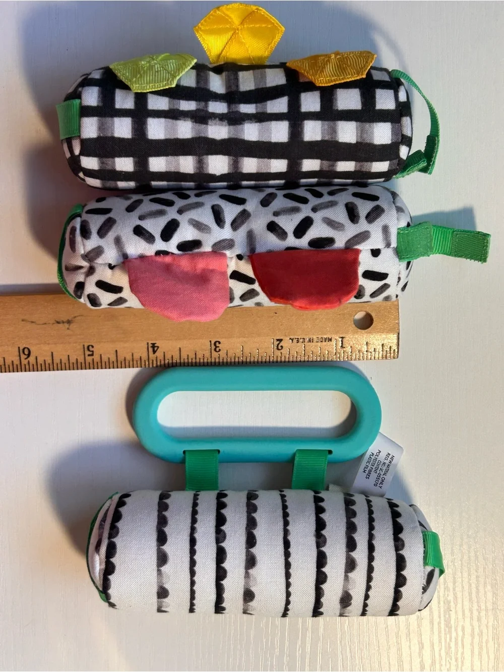 Lovevery Baby Sensory Attachments Rattle Organic Cotton Silk Link Play Activity